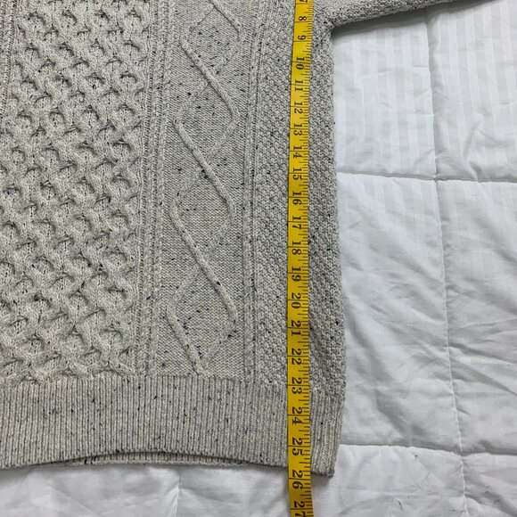 Wind River Heritage Men’s Heavy Cable-Knit Sweater – Medium - Picture 9 of 14